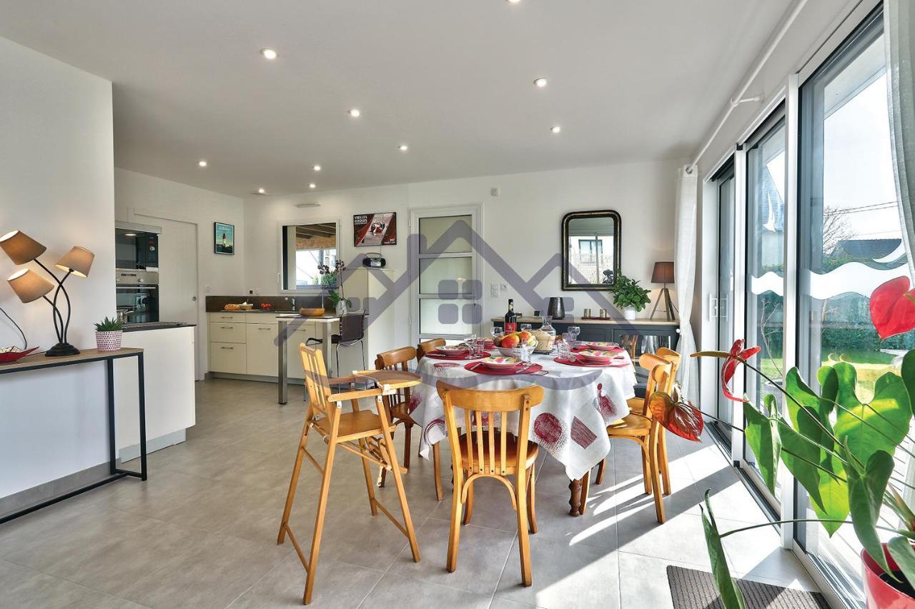 Ty Gwennili: Beachside With Private Garden And Wi-fi Holiday home Guilvinec